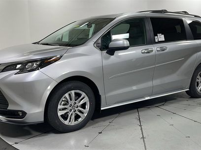 New 2025 Toyota Sienna XLE