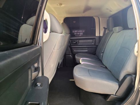 Used 2014 RAM 1500 Express image 17