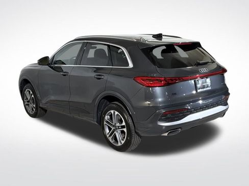 Used 2025 Audi Q5 Premium w/ Convenience Package image 8