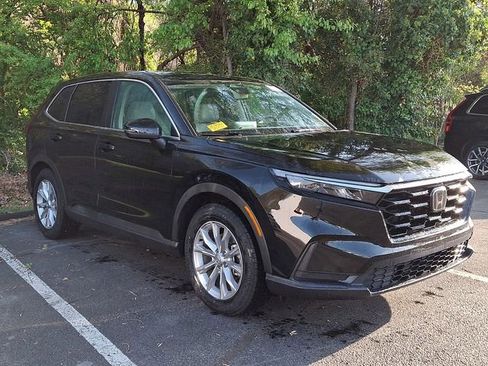 Used 2023 Honda CR-V EX image 3