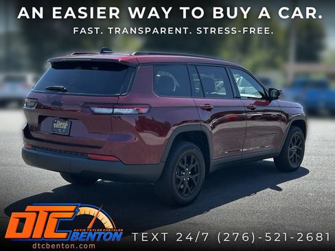 Used 2025 Jeep Grand Cherokee L Laredo AWD/4WD image 5