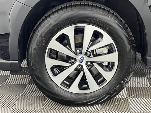 Used 2025 Subaru Outback Premium AWD/4WD image 20
