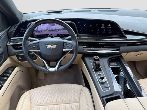 Certified 2024 Cadillac Escalade Premium Luxury AWD/4WD image 23