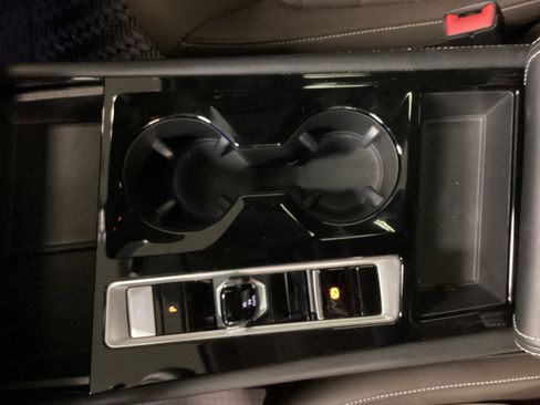 Used 2024 Volkswagen Atlas SEL image 30