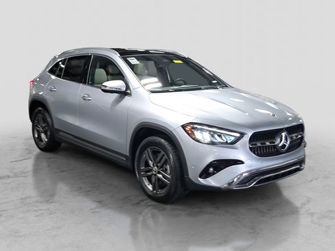 New 2026 Mercedes-Benz GLA 250 4MATIC image 3