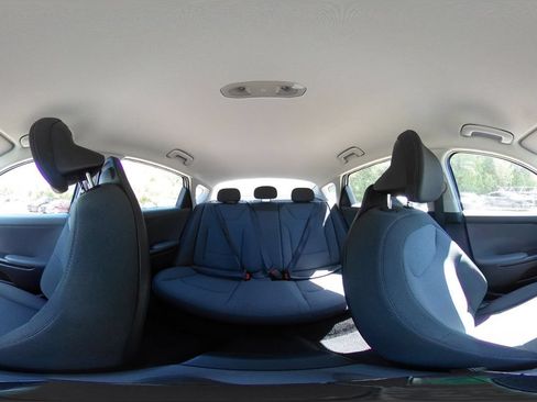 Used 2025 Kia K4 FWD image 41