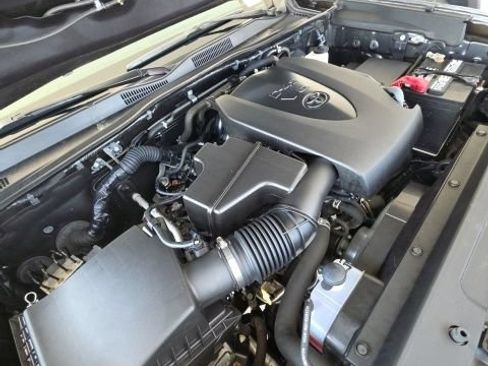 Used 2021 Toyota Tacoma Limited AWD/4WD image 24