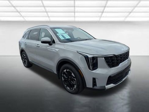 Used 2025 Kia Sorento S FWD image 1