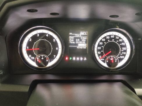 Used 2021 RAM 1500 Classic SLT AWD/4WD image 23