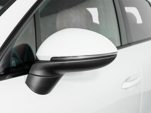 Used 2023 Porsche Cayenne Platinum Edition image 25