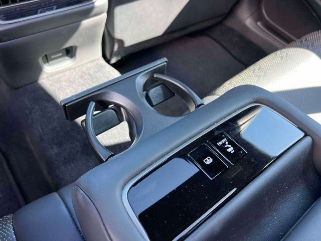 Used 2018 Lexus LS 500 F Sport w/ Accessory Package (Z1) AWD/4WD image 18