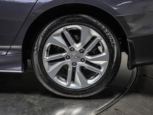 Used 2019 Honda Accord LX image 10