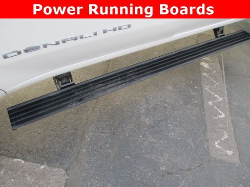 Certified 2025 GMC Sierra 2500 Denali Ultimate image 17