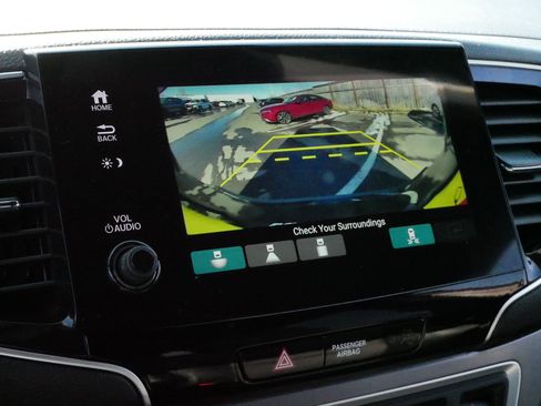 Certified 2023 Honda Passport EX-L image 30