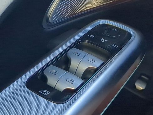 Used 2025 Mercedes-Benz E 350 4MATIC Sedan image 26