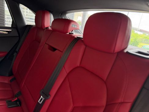 New 2026 Porsche Macan AWD/4WD image 32