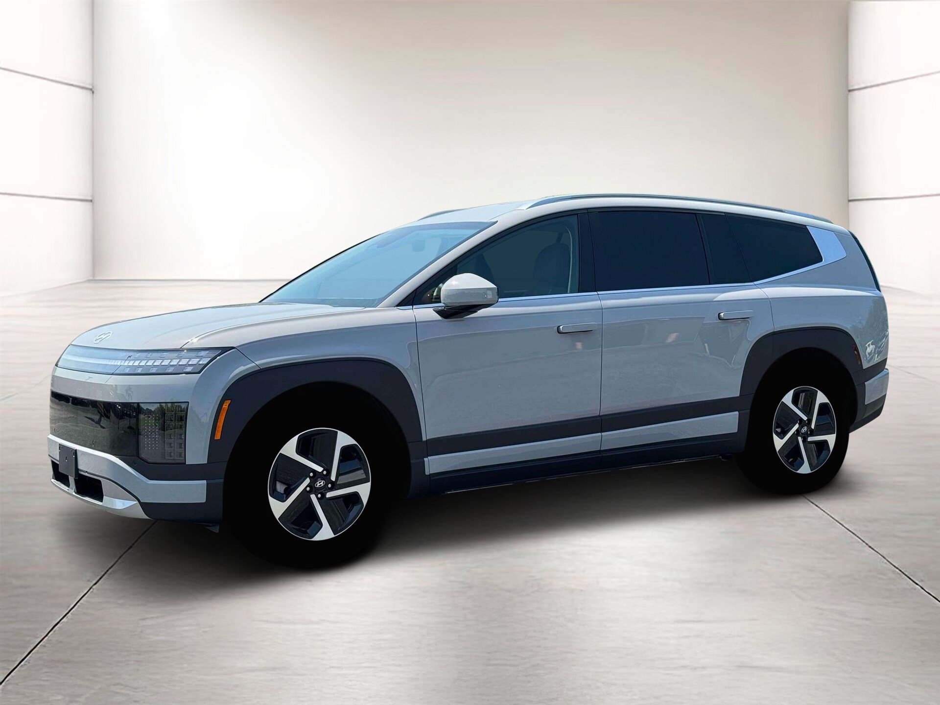 New 2026 Hyundai Ioniq 9 SE AWD/4WD image 2