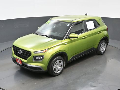 Used 2020 Hyundai Venue SE image 27