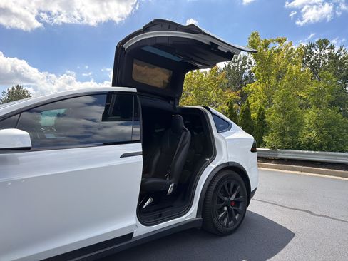 Used 2023 Tesla Model X Plaid AWD/4WD image 23
