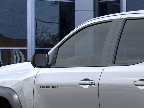 New 2026 Chevrolet Colorado ZR2 w/ Technology Package image 12