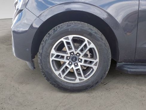 Certified 2025 Ford Expedition Active AWD/4WD image 14