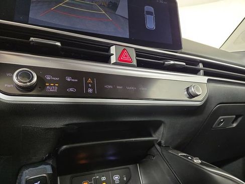 Certified 2026 Kia Sorento EX w/ EX Premium Package image 19