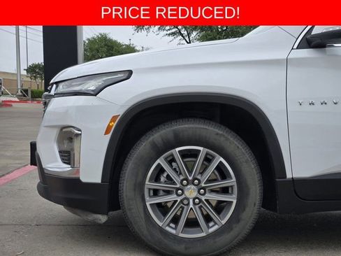 Used 2022 Chevrolet Traverse LT FWD image 10