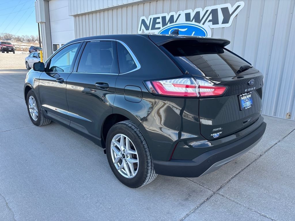 Used 2024 Ford Edge SEL w/ Convenience Package AWD/4WD image 6
