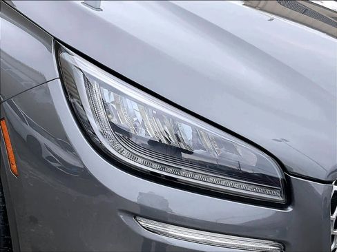 Used 2022 Lincoln Corsair AWD w/ Premium Package image 33