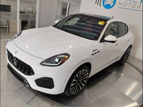 Used 2023 Maserati Grecale Modena AWD/4WD image 3