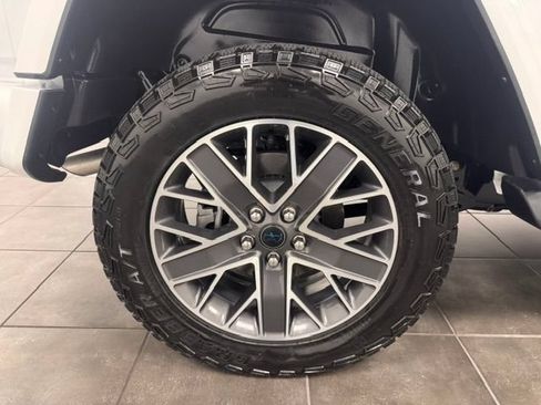 Used 2024 Jeep Wrangler High Altitude AWD/4WD image 26