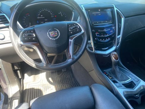 Used 2014 Cadillac SRX Luxury w/ Driver Awareness Package FWD image 9