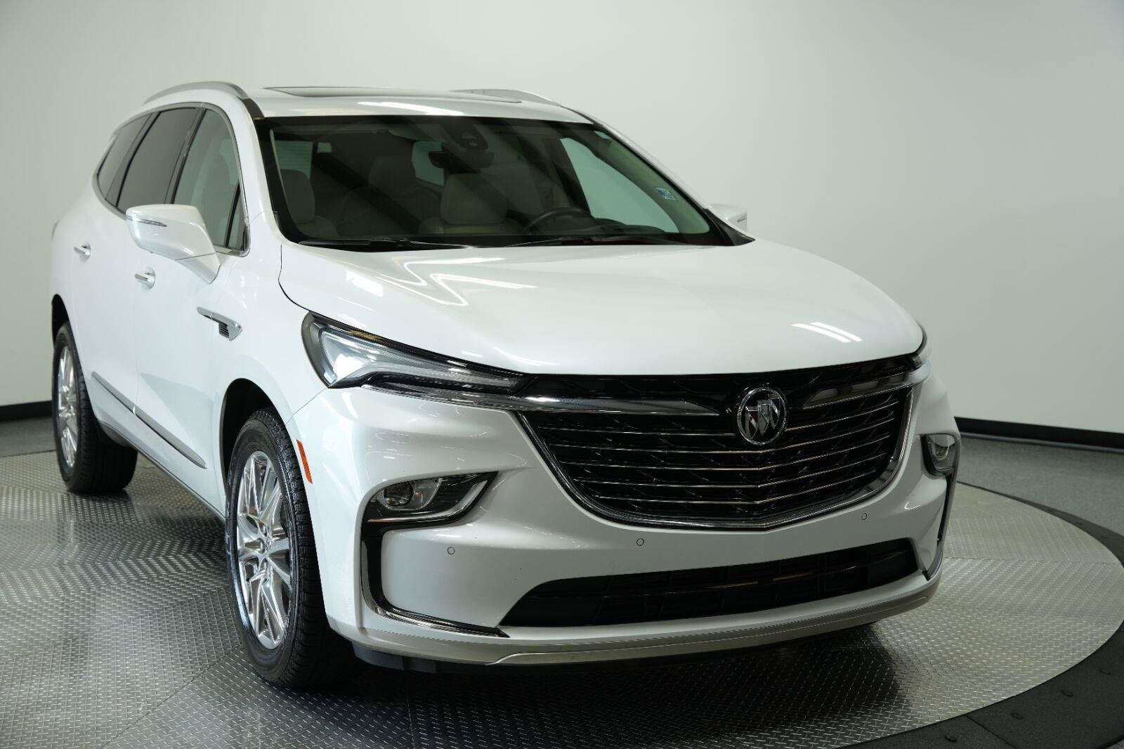 Certified 2023 Buick Enclave Premium w/ Experience Buick Package AWD/4WD image 2