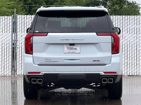 New 2026 GMC Yukon XL Denali w/ Denali Reserve Package AWD/4WD image 5