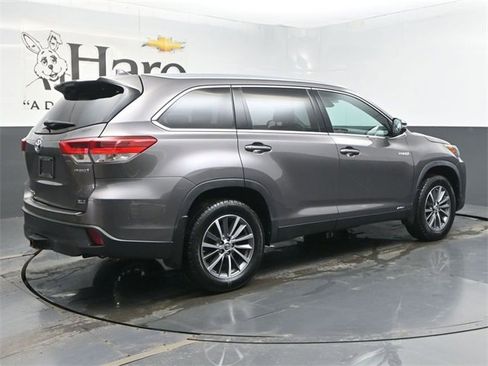 Used 2019 Toyota Highlander XLE image 51