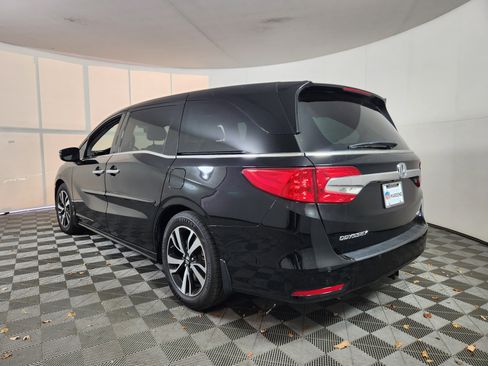 Used 2018 Honda Odyssey Elite image 5