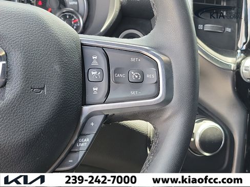 Used 2025 RAM 1500 Big Horn RWD image 28