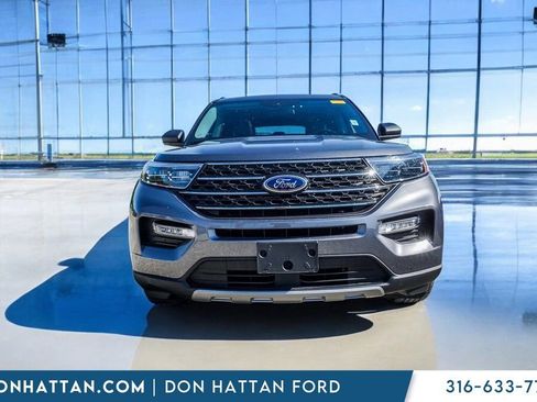 Used 2022 Ford Explorer XLT w/ Equipment Group 202A image 30