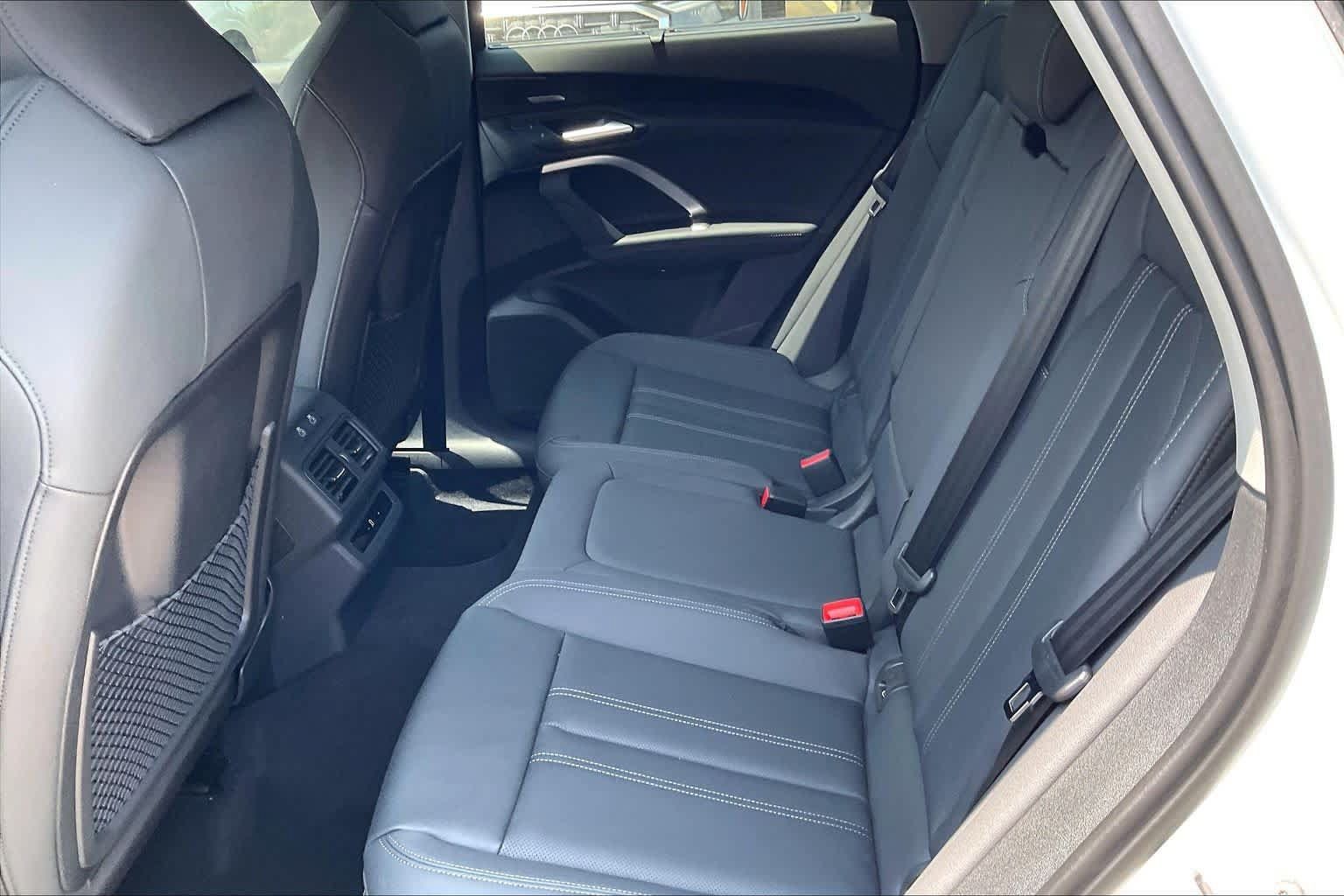 New 2026 Audi Q5 Premium w/ Premium Plus AWD/4WD image 17