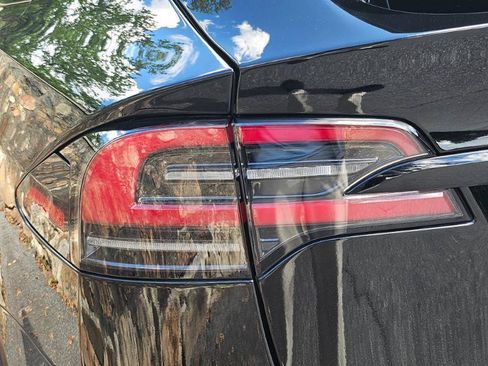 Used 2023 Tesla Model X AWD/4WD image 29