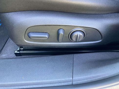 Used 2025 Chevrolet Malibu LT w/ Redline Edition image 17