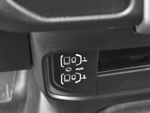 Used 2020 RAM 3500 Tradesman w/ Chrome Appearance Group image 21