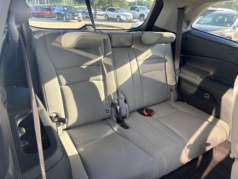 Used 2019 Honda Pilot Touring image 35