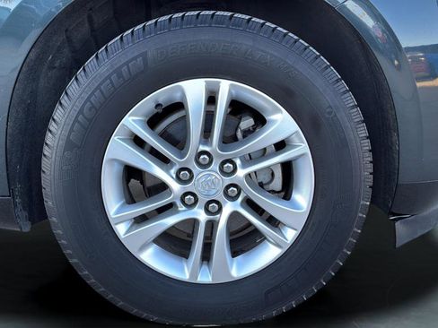 Used 2019 Buick Enclave Essence image 10