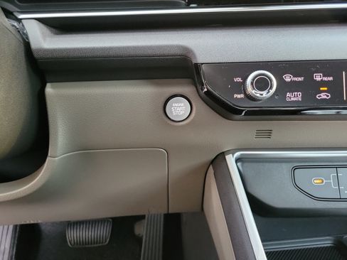 New 2027 Kia Carnival SX FWD image 20