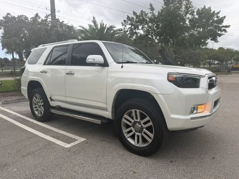Used 2013 Toyota 4Runner Limited AWD/4WD image 11