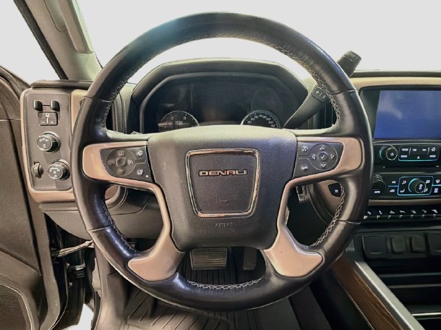 Used 2017 GMC Sierra 3500 Denali w/ Duramax Plus Package AWD/4WD image 10