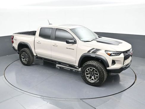 New 2026 Chevrolet Colorado ZR2 w/ Technology Package AWD/4WD image 63