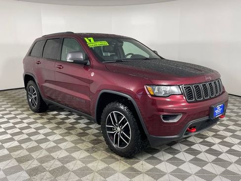 Used 2017 Jeep Grand Cherokee Trailhawk image 18