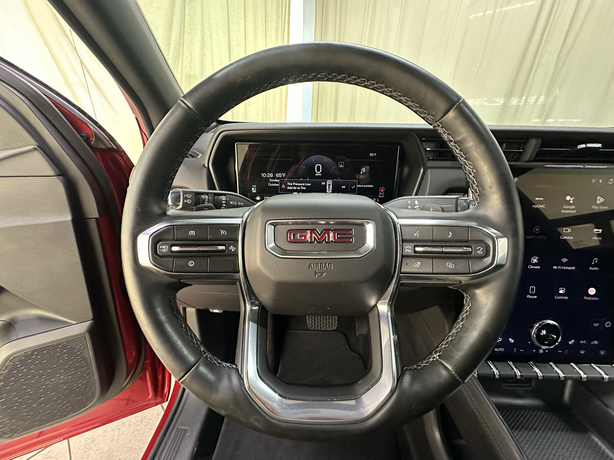 Certified 2025 GMC Terrain Elevation w/ Elevation Premium Package AWD/4WD image 23